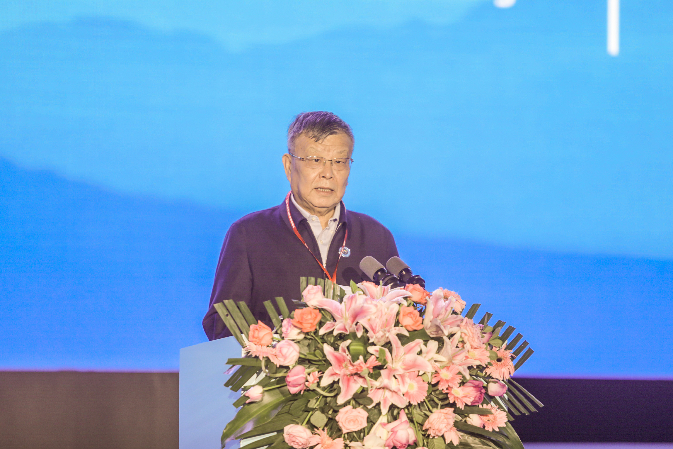 赖明.jpg