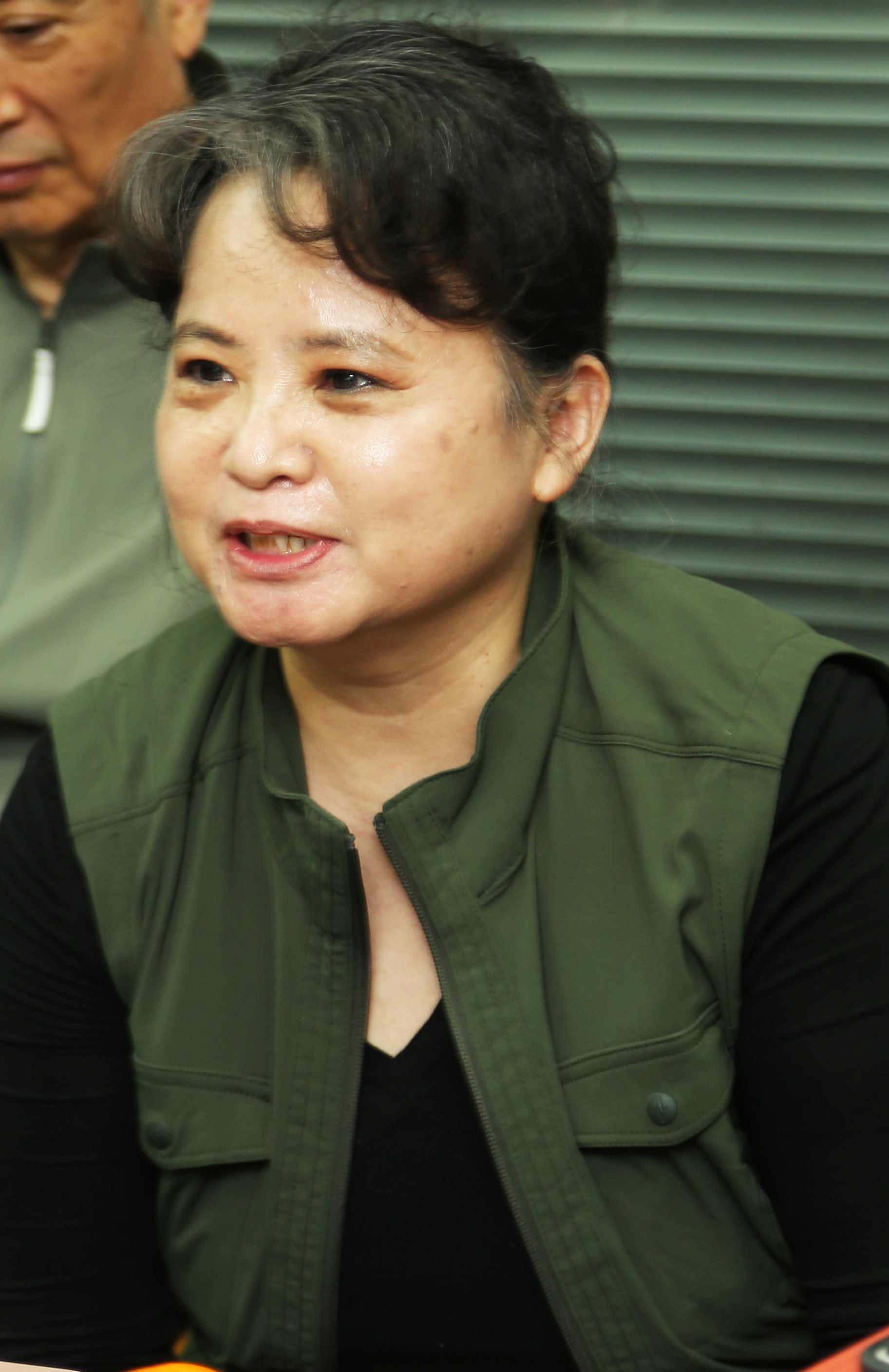 于.jpg